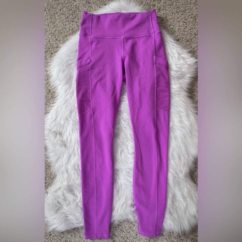 On-The-Go PowerHold® Size Small High-Waisted Legging in Electric Orchid Neon - Picture 3 of 11